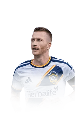 Reus 97 FUTTIES CAM FC 26 card